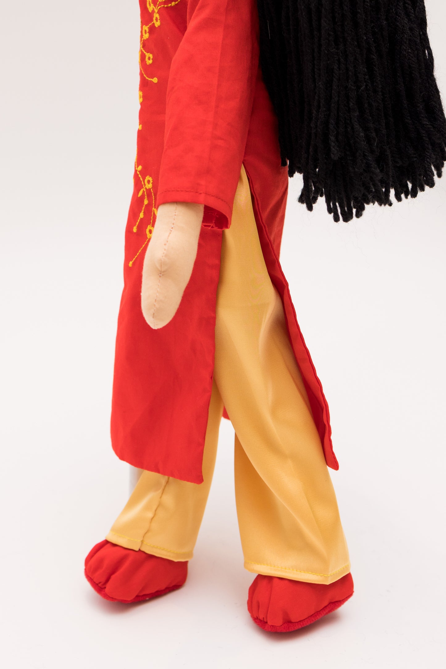 Vietnamese ‘Hoa’ Cultural Doll