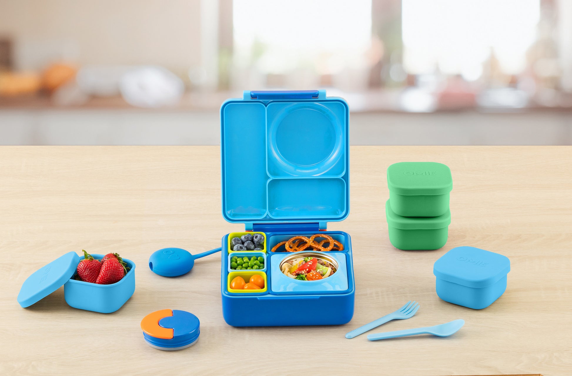 OmieSnacks are the cutest matching snack containers for OmieBox